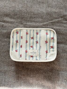 Sezane Toiletry Bag